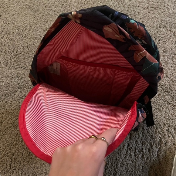 tillys backpack - Picture 2 of 5